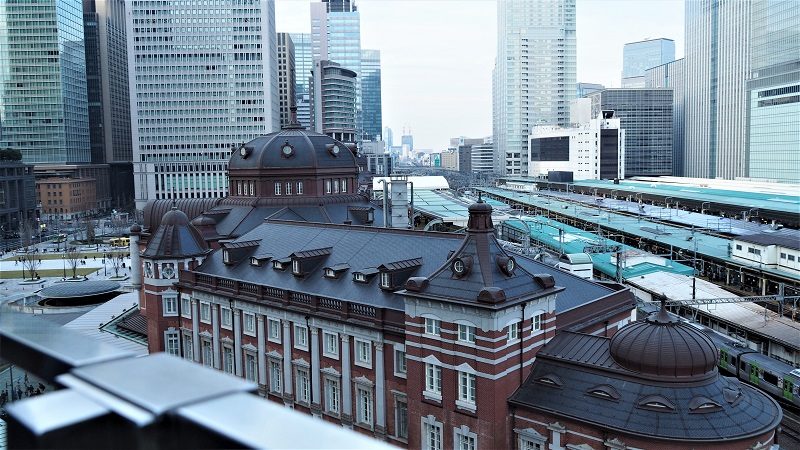 KITTEガーデンから見た東京駅赤レンガ駅舎